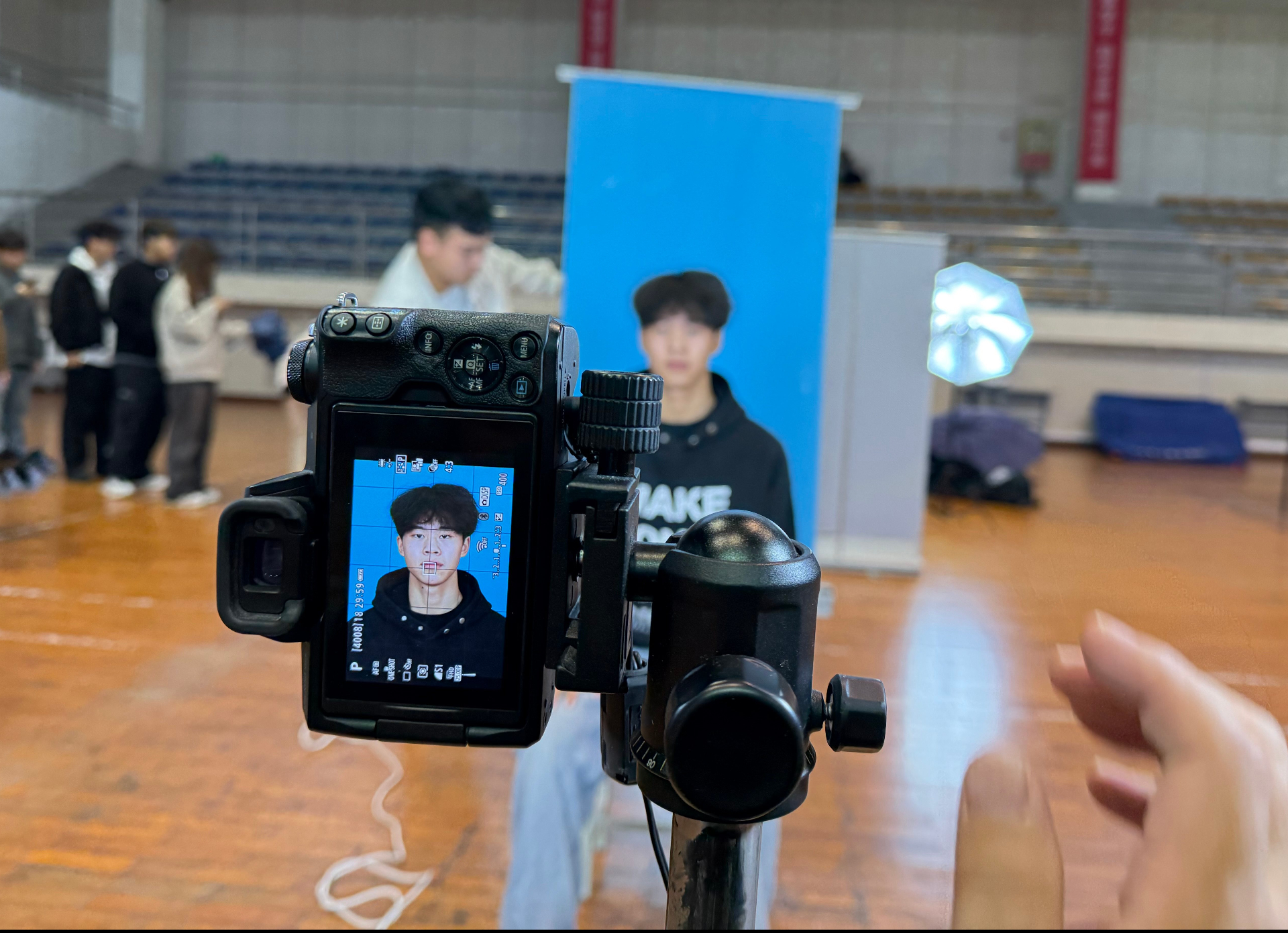 我校顺利完成2025级新生图像采集、人像比对工作